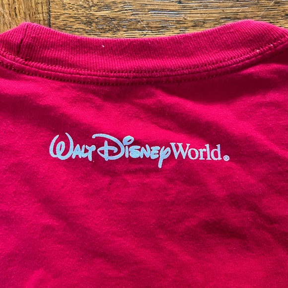 Walt Disney World 2012 RED. T- shirt size XL - Picture 3 of 5